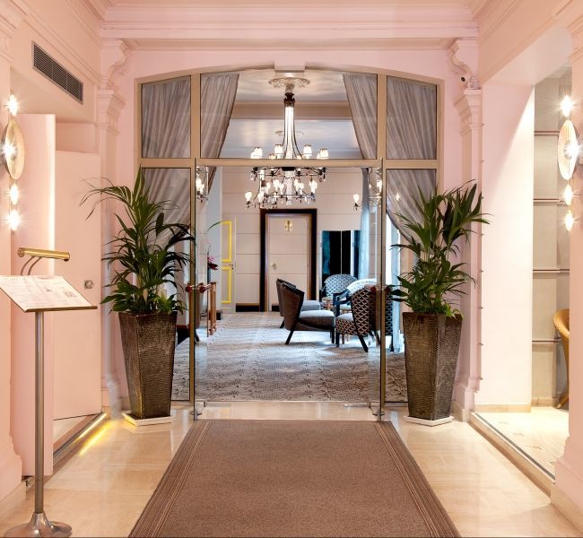 HappyHotels