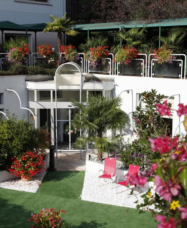 hotel